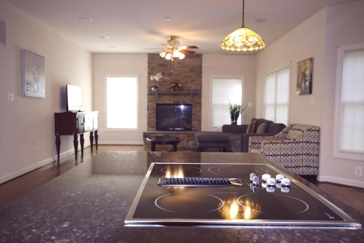Luxury Villa And Apartments 페어팍스 외부 사진
